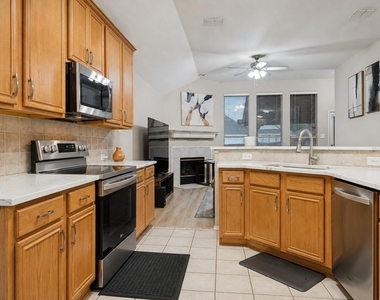 6257 Dark Forest Drive - Photo Thumbnail 6