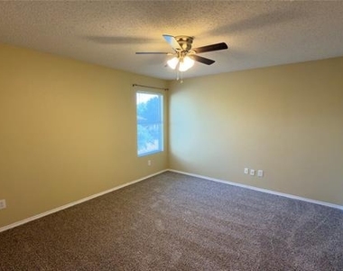 5356 Royal Birkdale Drive - Photo Thumbnail 14