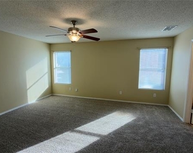 5356 Royal Birkdale Drive - Photo Thumbnail 7