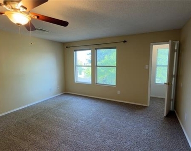 5356 Royal Birkdale Drive - Photo Thumbnail 12