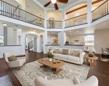 5170 Mohegan Lane - Photo Thumbnail 6