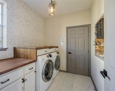5170 Mohegan Lane - Photo Thumbnail 36