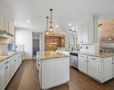 5170 Mohegan Lane - Photo Thumbnail 13