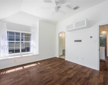 5170 Mohegan Lane - Photo Thumbnail 31