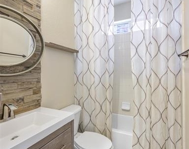 5170 Mohegan Lane - Photo Thumbnail 29