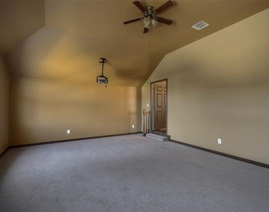 5170 Mohegan Lane - Photo Thumbnail 34