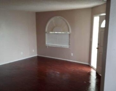 1138 E 2nd Street - Photo Thumbnail 1