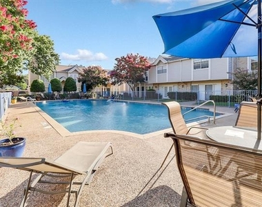 5881 Preston View Boulevard - Photo Thumbnail 12