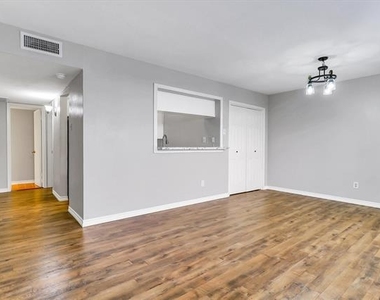 5881 Preston View Boulevard - Photo Thumbnail 1