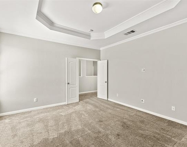 15920 Alvarado Drive - Photo Thumbnail 21