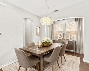 15920 Alvarado Drive - Photo Thumbnail 7