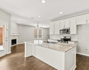 15920 Alvarado Drive - Photo Thumbnail 12