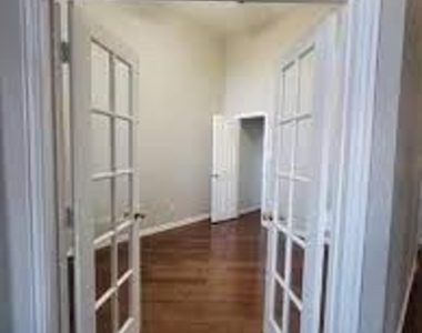 5708 Seneca Drive - Photo Thumbnail 7