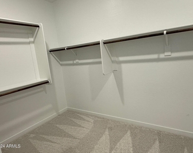 644 S Heron Lane - Photo Thumbnail 9