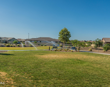 644 S Heron Lane - Photo Thumbnail 25