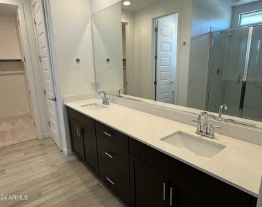 644 S Heron Lane - Photo Thumbnail 7