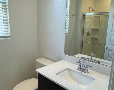 644 S Heron Lane - Photo Thumbnail 3