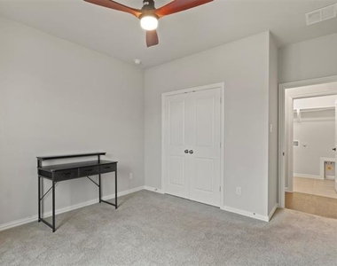 1144 Knoll Street - Photo Thumbnail 18