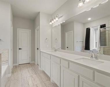 1144 Knoll Street - Photo Thumbnail 14