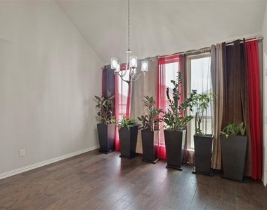 1144 Knoll Street - Photo Thumbnail 9