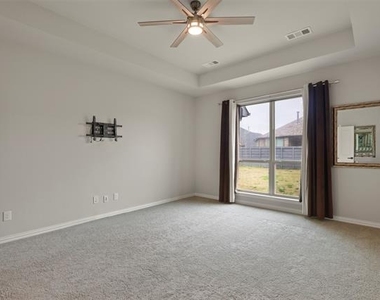 1144 Knoll Street - Photo Thumbnail 12