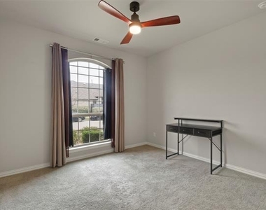 1144 Knoll Street - Photo Thumbnail 17