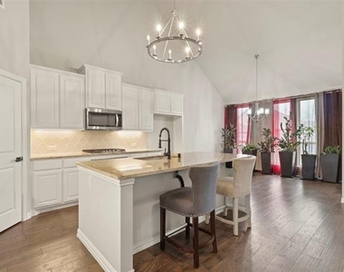 1144 Knoll Street - Photo Thumbnail 5