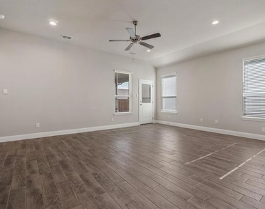 2615 Flycatcher Drive - Photo Thumbnail 5