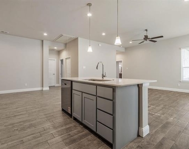 2615 Flycatcher Drive - Photo Thumbnail 3