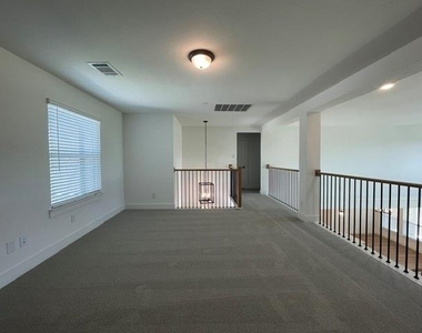 3714 Milwaukee Avenue - Photo Thumbnail 23