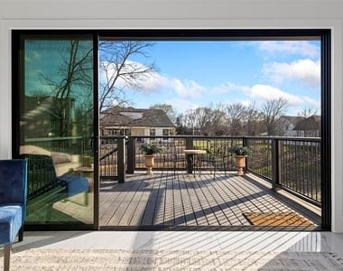 1022 Bow Street - Photo Thumbnail 6