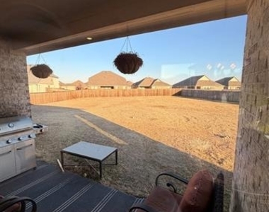 3120 Riddler Way - Photo Thumbnail 25