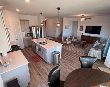 3120 Riddler Way - Photo Thumbnail 5