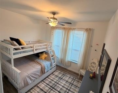 3120 Riddler Way - Photo Thumbnail 12