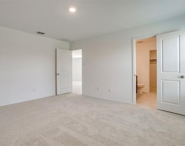 3608 Kinglet Court - Photo Thumbnail 20
