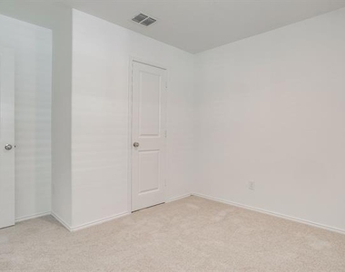 3608 Kinglet Court - Photo Thumbnail 28