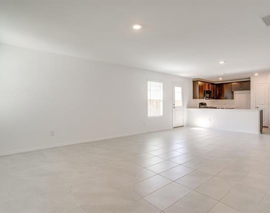 3608 Kinglet Court - Photo Thumbnail 5