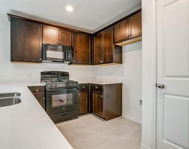 3608 Kinglet Court - Photo Thumbnail 12