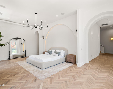 54 W Palm Lane - Photo Thumbnail 18