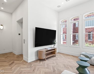 54 W Palm Lane - Photo Thumbnail 28