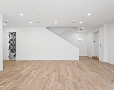 54 W Palm Lane - Photo Thumbnail 44