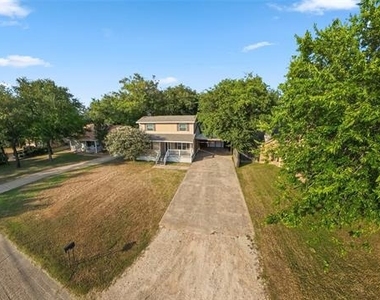 6301 Sydney Drive - Photo Thumbnail 27