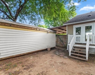 6301 Sydney Drive - Photo Thumbnail 26
