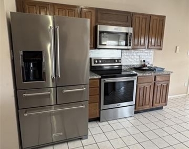 3610 Willowood Drive - Photo Thumbnail 4