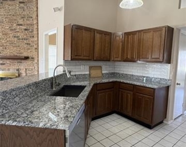 3610 Willowood Drive - Photo Thumbnail 5