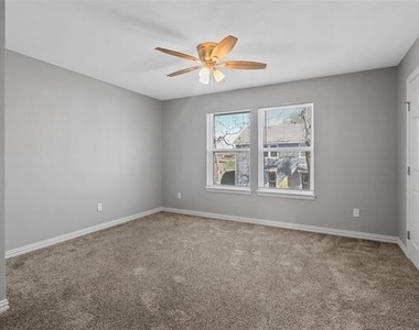 525-527 E Ball Street - Photo Thumbnail 9