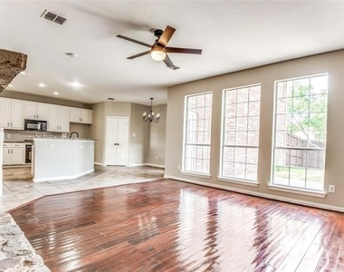 15704 Grove Crest Drive - Photo Thumbnail 6