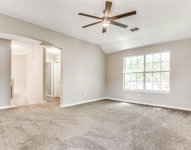 15704 Grove Crest Drive - Photo Thumbnail 20