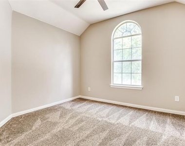 15704 Grove Crest Drive - Photo Thumbnail 14