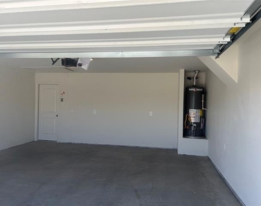 3005 Boran Drive - Photo Thumbnail 18